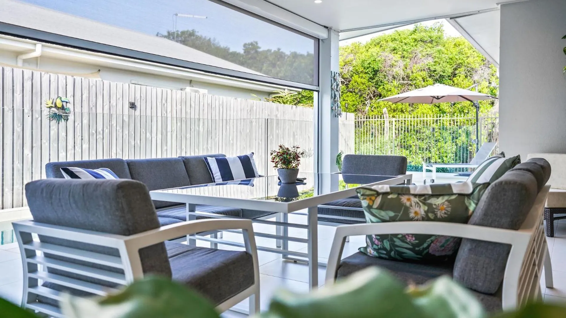 Bluewater Escape At Harbour Drive Villa Yorkeys Knob Holiday home